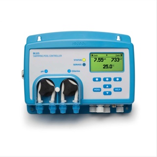 Controlador pH/ORP/temp en pisicina, celda de flujo en panel, con salidas analógicas,115/230V. HANNA