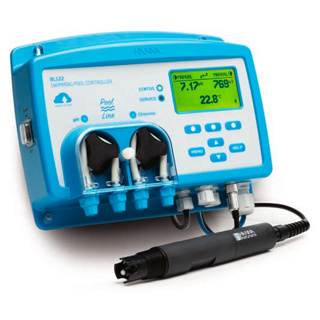 Controlador de piscina de pH / ORP / temperatura de celda de flujo montado en panel con ethernet par. HANNA