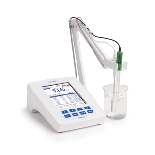 Medidor de mesa profesional pH/ISE/CE doble canal, 115V. HANNA